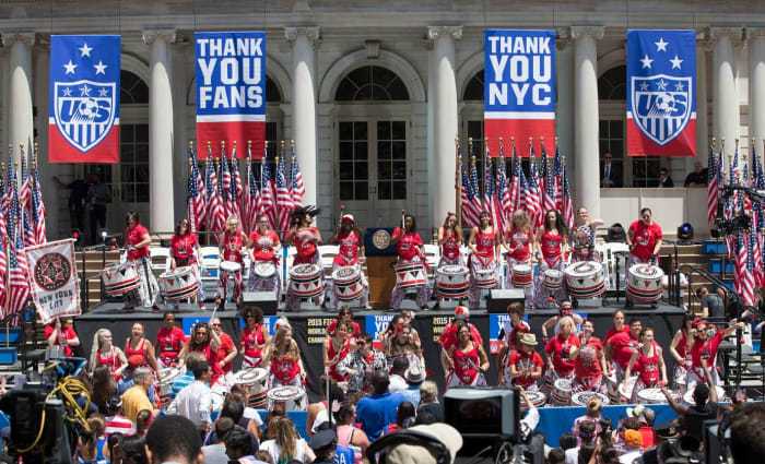 USWNT-parade-NYC-X159775_TK1_007.jpg